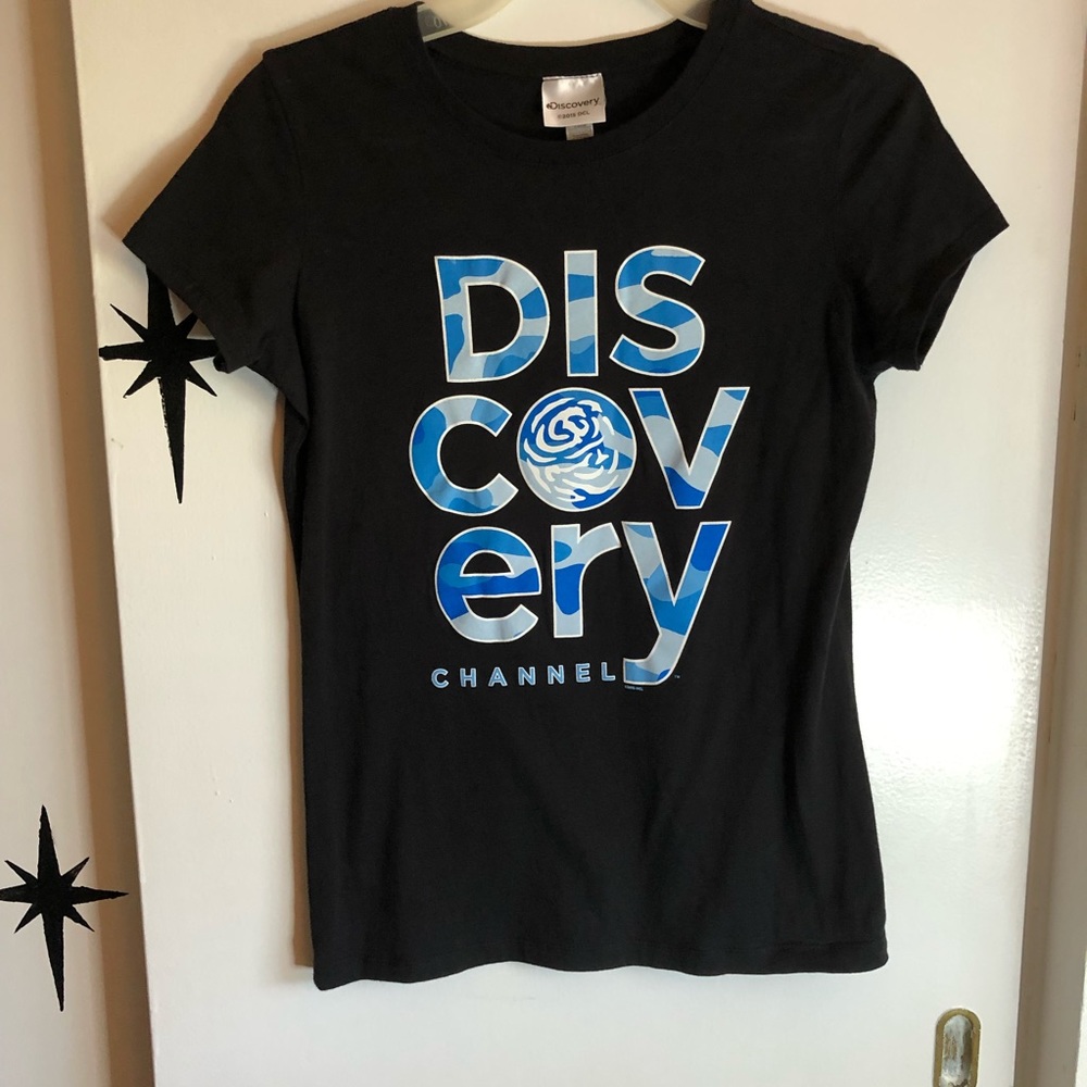 Discovery Channel Graphic Tee